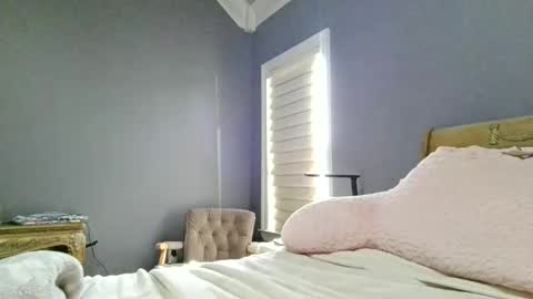 LisaisLuscious online show from 06/11/26, 01:42