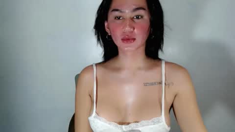 Snapshot of sexygigi_xox chatting on 12/19/25, 02:46 gigi online show from 12/19/25, 02:46
