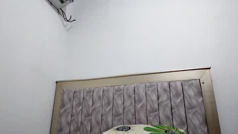 Snapshot of sexygril01 chatting on 10/10/25, 11:20 sexygril01 online show from 10/10/25, 11:20