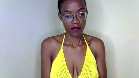 Snapshot of sexyhollymontana1111 chatting on 03/14/26, 07:47 SexyHollyMontana1111 online show from 03/14/26, 07:47