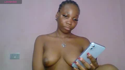 Hailey online show from 10/30/25, 11:44