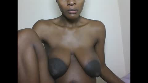 Snapshot of sexyhotgal23 chatting on 11/22/25, 02:32 REBECCAH online show from 11/22/25, 02:32