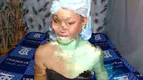 Snapshot of sexyhotrachelle chatting on 03/02/25, 12:01 Rachelle online show from 03/02/25, 12:01