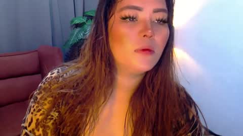 Snapshot of sexyjeanniecuntcums chatting on 06/18/26, 08:35 JENNY online show from 06/18/26, 08:35
