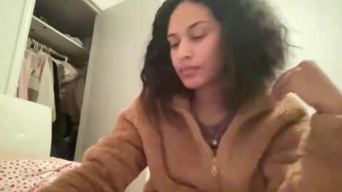 Jenny online show from 12/16/24, 01:10