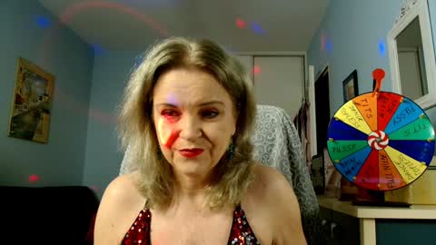Jenny online show from 01/01/25, 08:37