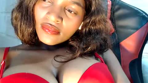sexyjustin202 online show from 06/25/26, 12:10