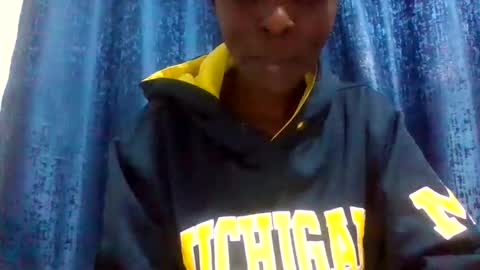 sexyjz02 online show from 06/06/26, 05:12
