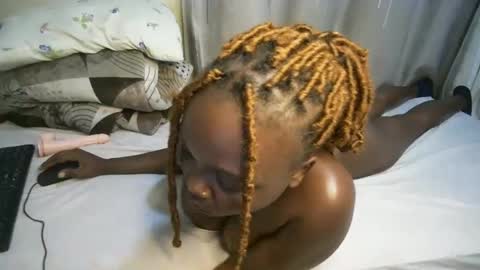 Snapshot of sexykendi_ chatting on 01/27/25, 11:22 sexykendi_ online show from 01/27/25, 11:22