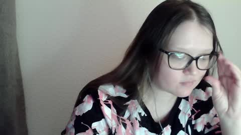 Kate online show from 01/01/25, 01:26