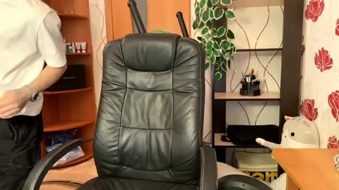 Kolya online show from 12/30/24, 11:38