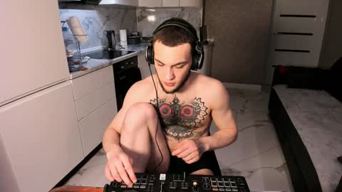 Kolya online show from 01/21/25, 01:39