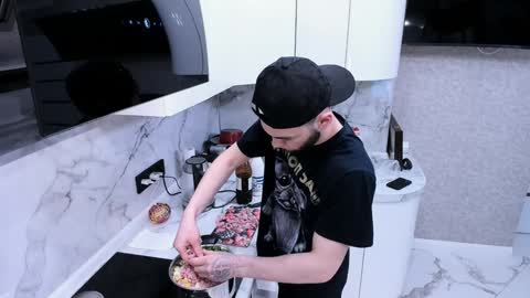 Kolya online show from 01/21/25, 04:43