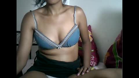 sexylarra12 online show from 12/29/24, 08:44