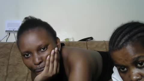 Snapshot of sexylavine_ chatting on 12/13/25, 08:58 sexylavine_ online show from 12/13/25, 08:58