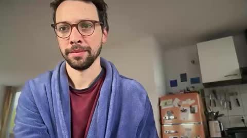 Snapshot of sexyleo8282 chatting on 10/17/25, 07:55 sexyleo8282 online show from 10/17/25, 07:55