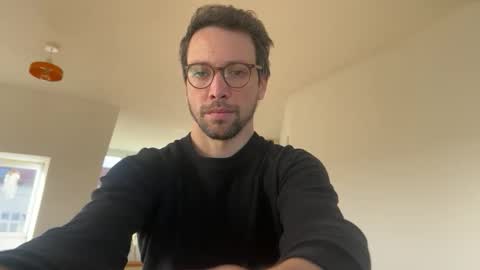 Snapshot of sexyleo8282 chatting on 10/29/25, 09:44 sexyleo8282 online show from 10/29/25, 09:44