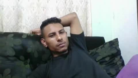 Snapshot of sexyleon69 chatting on 05/20/26, 02:29 Sexy leon online show from 05/20/26, 02:29