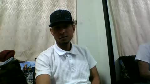 Snapshot of sexyleon69 chatting on 06/14/26, 01:47 Sexy leon online show from 06/14/26, 01:47