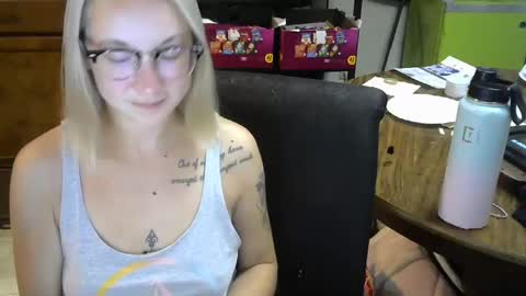 sexylexie93 online show from 10/14/25, 02:34