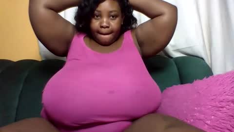 sexylo52 online show from 05/25/26, 10:21