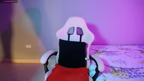 Snapshot of sexyloba_ chatting on 11/09/25, 12:42 sexyloba independent model online show from 11/09/25, 12:42