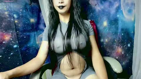 Snapshot of sexylongcockbunny chatting on 10/13/25, 04:29 April online show from 10/13/25, 04:29