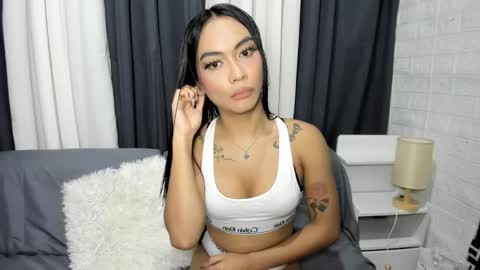 maxine online show from 09/17/25, 08:10