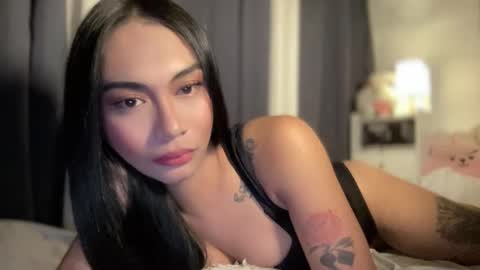 Snapshot of sexylovesappira chatting on 02/04/26, 06:25 maxine online show from 02/04/26, 06:25