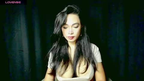 Snapshot of sexymariafoxx chatting on 06/11/26, 12:32 MariaFoxx online show from 06/11/26, 12:32