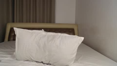 Snapshot of sexymia06 chatting on 01/17/25, 12:31 Melina online show from 01/17/25, 12:31