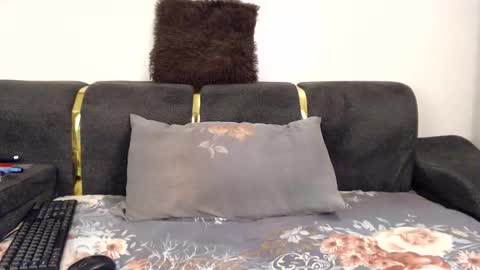 Snapshot of sexymia06 chatting on 12/04/25, 11:13 Melina online show from 12/04/25, 11:13