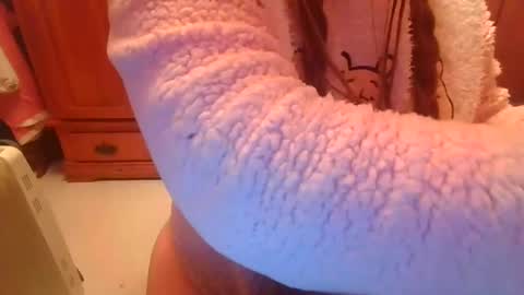 sexymisss24 online show from 02/05/25, 09:40