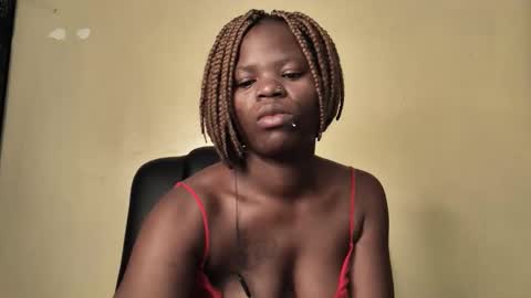 Snapshot of sexynina25 chatting on 10/03/25, 03:36 nina online show from 10/03/25, 03:36