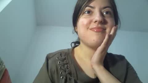 Snapshot of sexynyu18 chatting on 10/12/25, 12:59 Alex online show from 10/12/25, 12:59