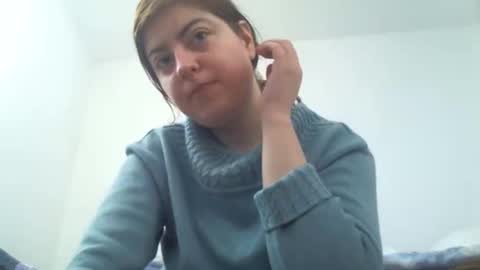 Snapshot of sexynyu18 chatting on 04/07/26, 05:08 Alex online show from 04/07/26, 05:08