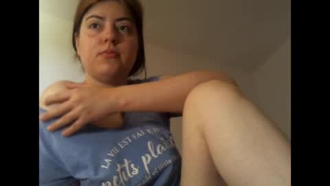 Snapshot of sexynyu18 chatting on 05/25/26, 07:36 Alex online show from 05/25/26, 07:36