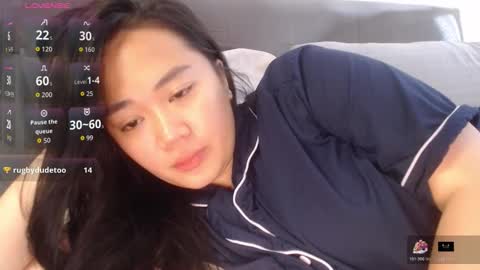 Snapshot of sexypenguin13 chatting on 03/05/26, 08:32 sexypenguin13 online show from 03/05/26, 08:32