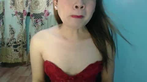 Snapshot of sexypetiteraine chatting on 01/19/26, 09:13 sexypetiteraine online show from 01/19/26, 09:13