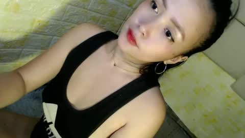 Snapshot of sexypinaymiya chatting on 12/04/24, 04:32 Miyah online show from 12/04/24, 04:32
