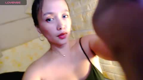 Snapshot of sexypinaymiya chatting on 12/22/24, 05:45 Miyah online show from 12/22/24, 05:45