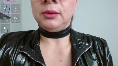 Snapshot of sexypsychologist chatting on 12/15/24, 02:37 Sexy Psychologist online show from 12/15/24, 02:37