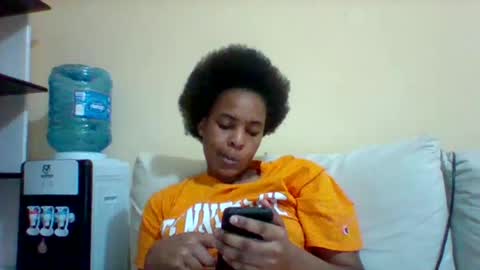 DOVY ACHIENG online show from 12/18/24, 12:40
