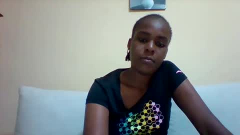 DOVY ACHIENG online show from 01/14/25, 03:57