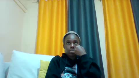DOVY ACHIENG online show from 01/17/25, 08:00