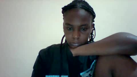 DOVY ACHIENG online show from 01/20/25, 02:43