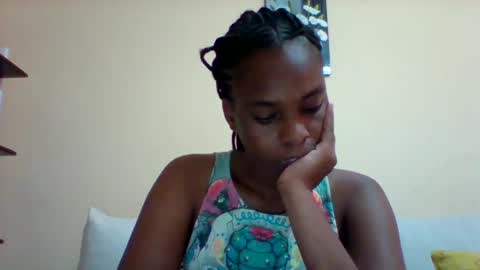 DOVY ACHIENG online show from 01/23/25, 09:18