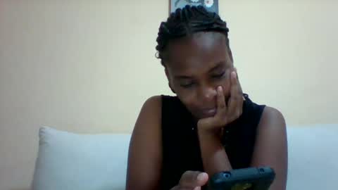 DOVY ACHIENG online show from 01/25/25, 02:58