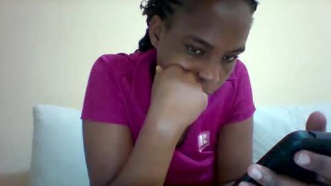 DOVY ACHIENG online show from 01/29/25, 10:16