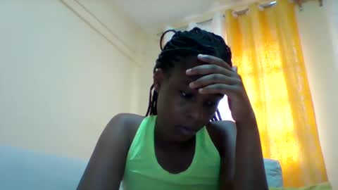 DOVY ACHIENG online show from 01/30/25, 10:40